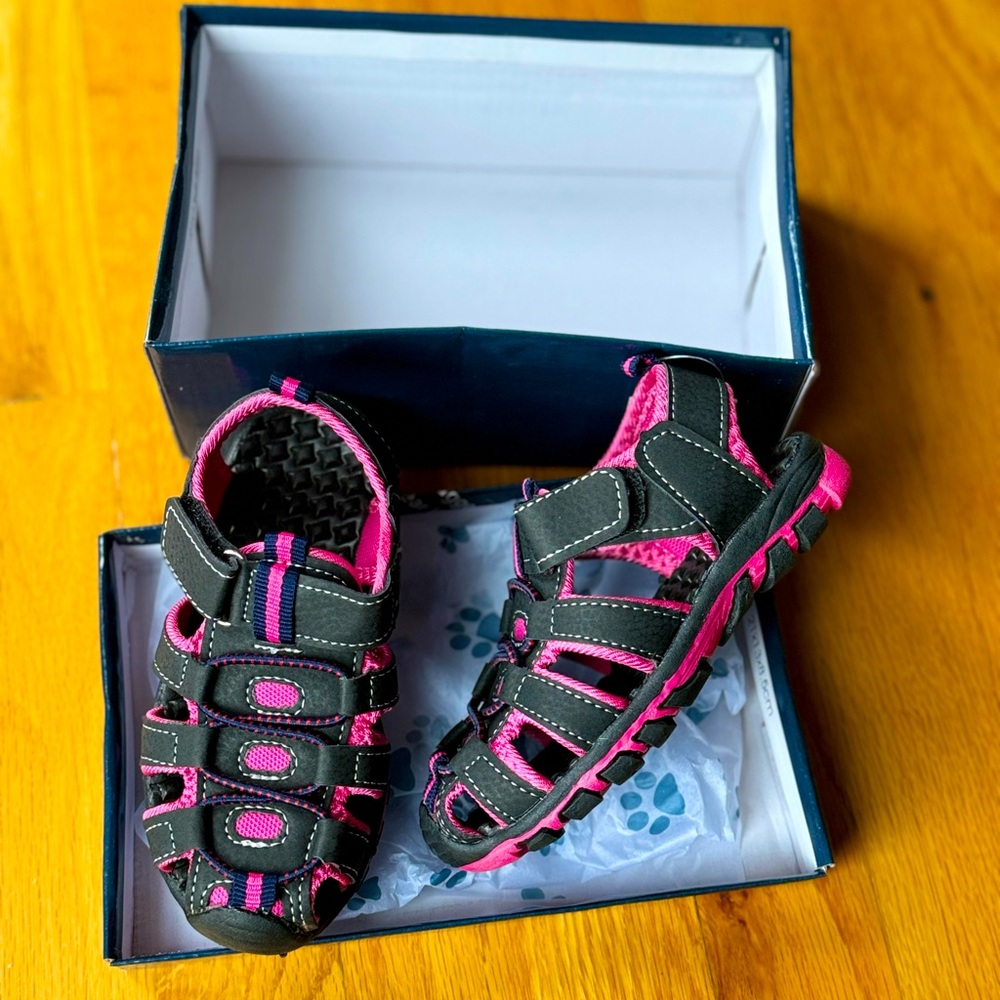 Rugged Bear Toddler Size 9 Pink and Black Sandals - NEW IN BOX